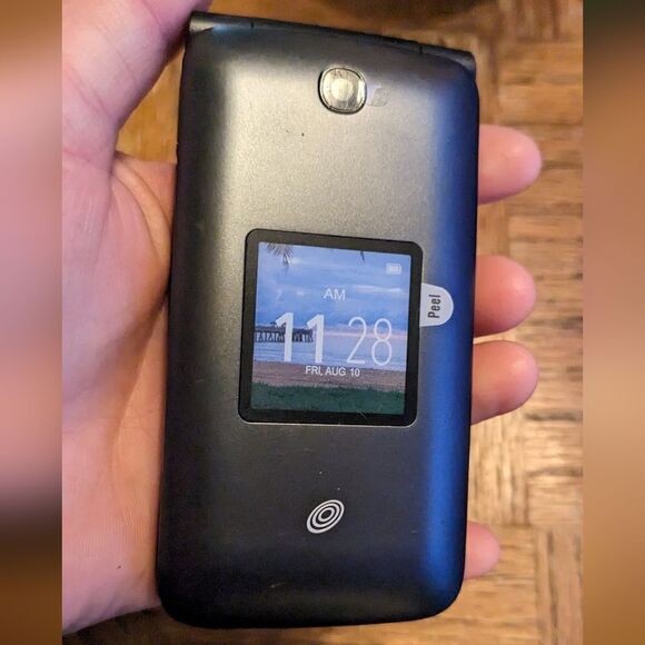 NWT Alcatel track flip phone - Picture 4 of 8